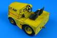 1/32 US Army SM340-4 Dual Mounting United Tow Tractor