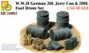 1/16 WWII German 20L Jerry Can & 200L Fuel Drum Set