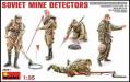 1/35 Soviet Mine Detectors Figure Set (5)