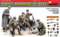 1/35 WWII Soviet Soldiers at Rest (5) w/Weapons & Equipment (Spec