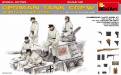 1/35 WWII German Tank Crew Winter Uniforms (5) w/Weapons (Special